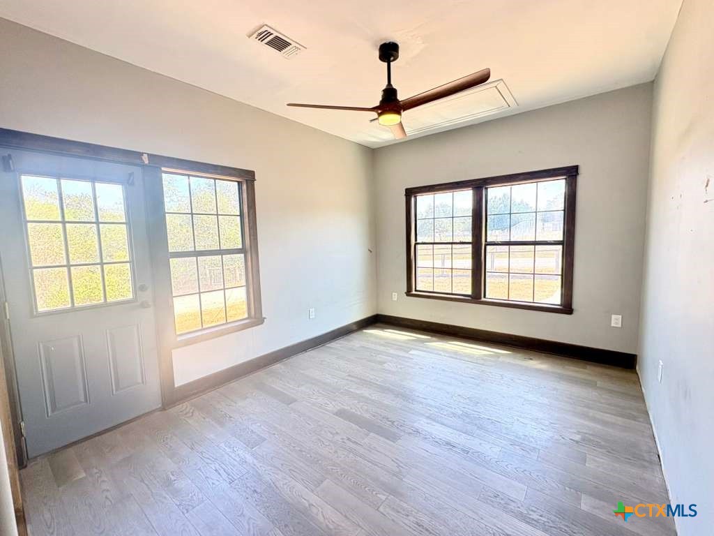 134 E North Street Property Photo 27