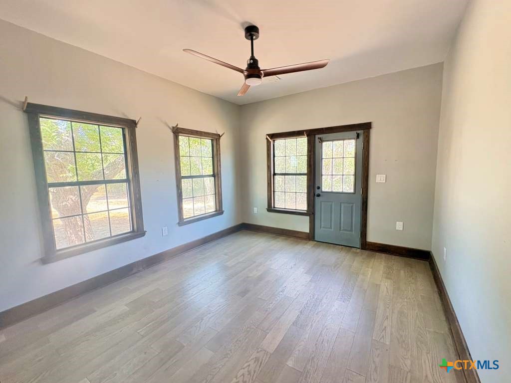 134 E North Street Property Photo 28