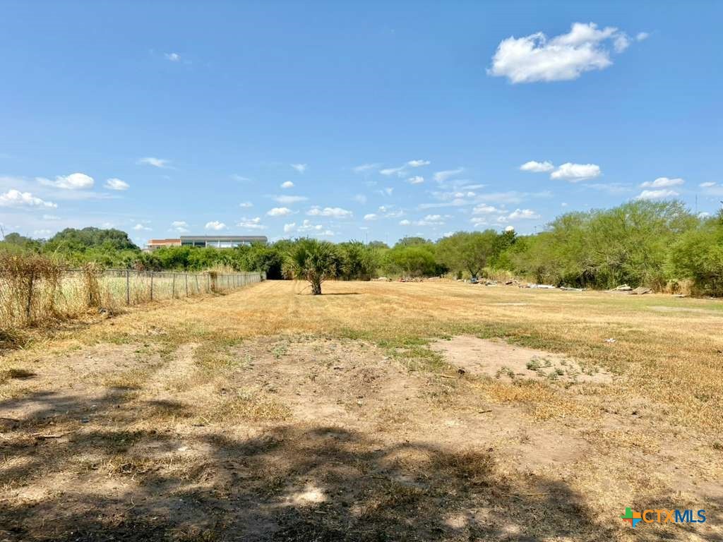 134 E North Street Property Photo 42