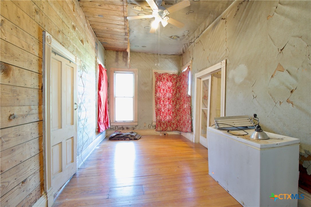 216 Fortune Street Property Photo 3
