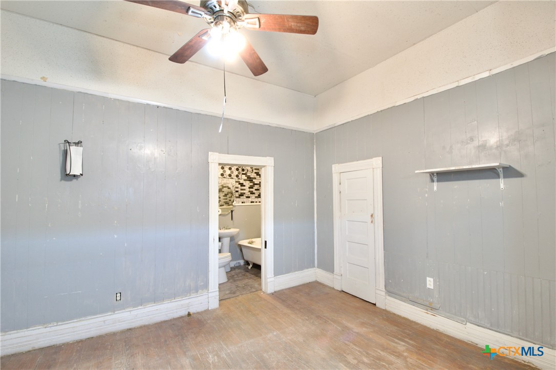 216 Fortune Street Property Photo 8
