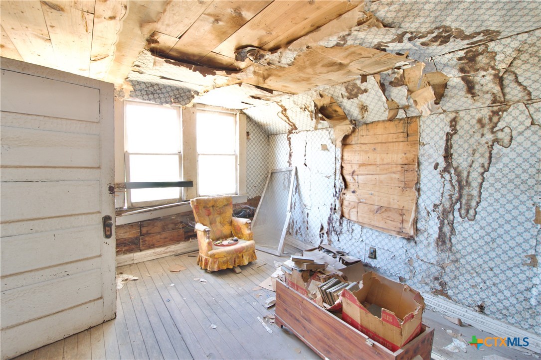 216 Fortune Street Property Photo 12
