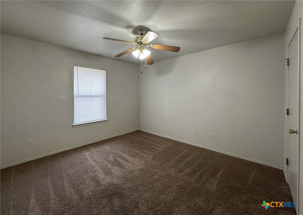 201 Janelle Drive B Property Photo 6