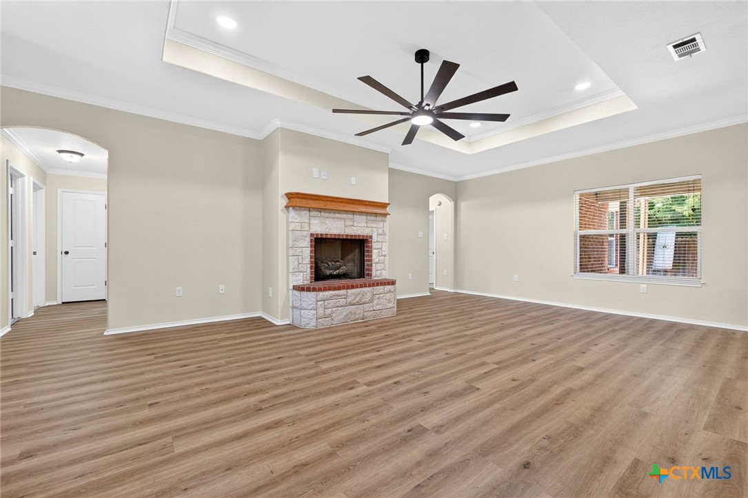3907 Dewitt County Court Property Photo 5