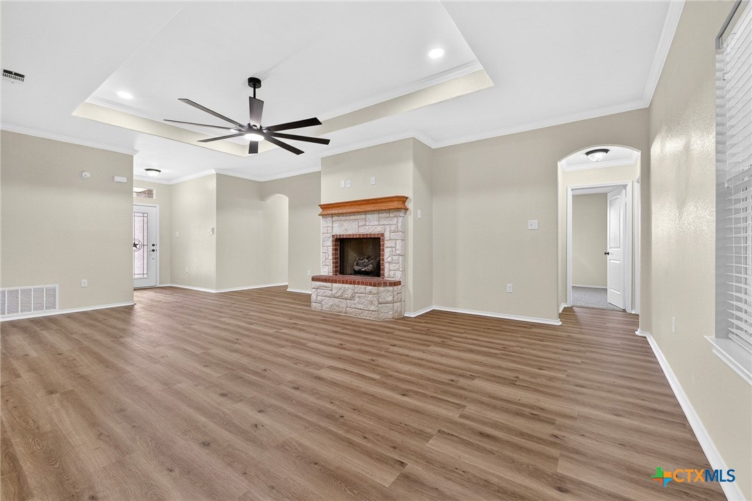 3907 Dewitt County Court Property Photo 6