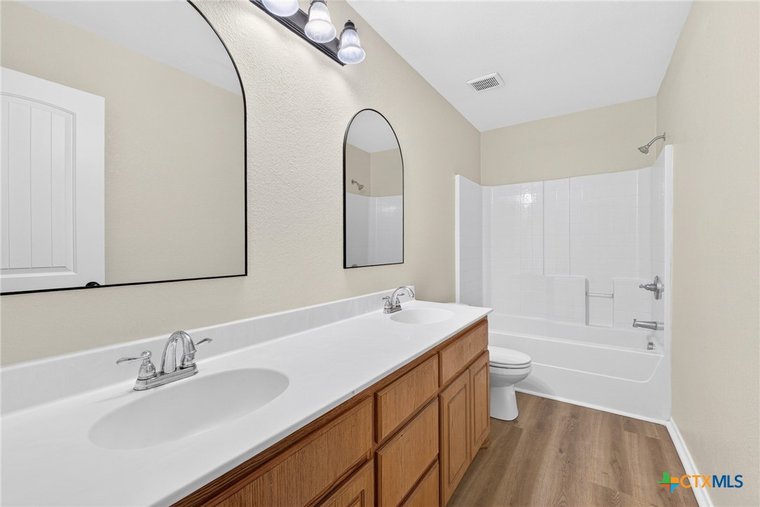3907 Dewitt County Court Property Photo 19