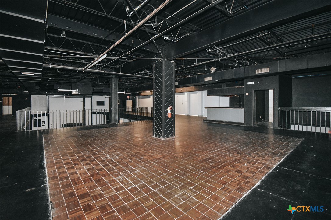 4106 Houston Highway Property Photo 32