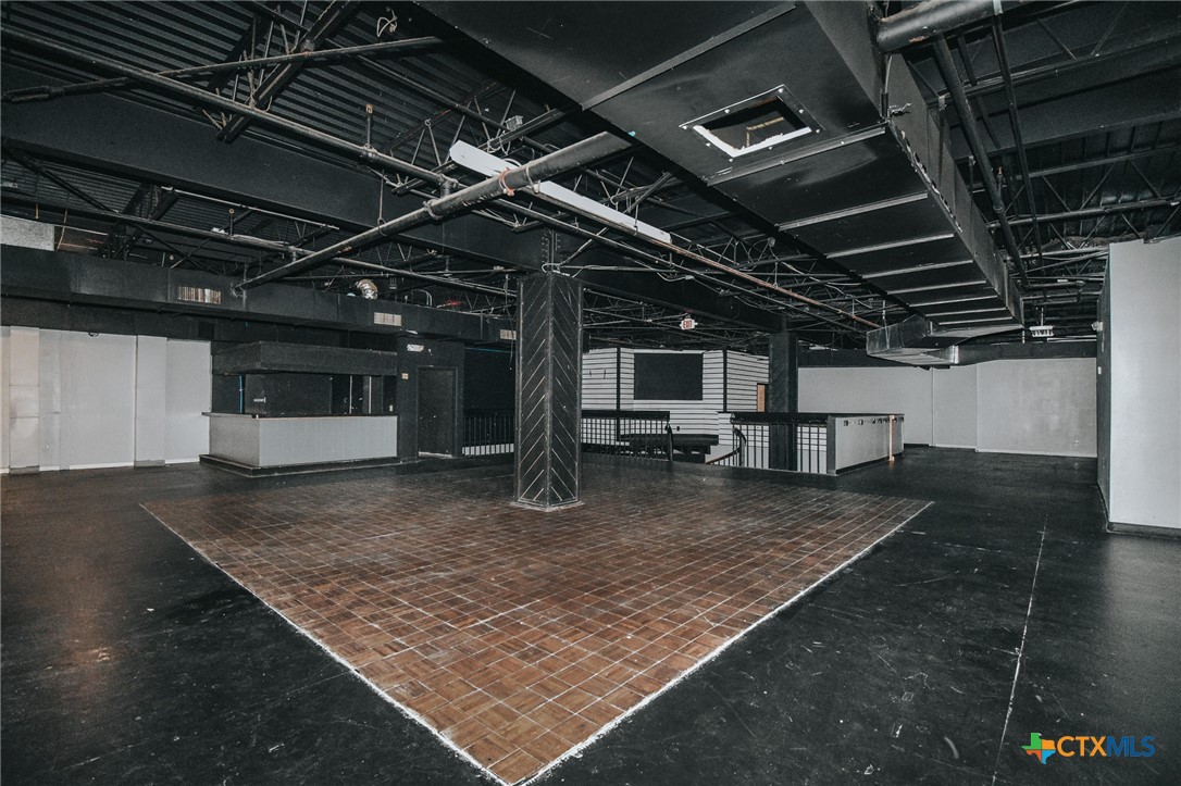 4106 Houston Highway Property Photo 33