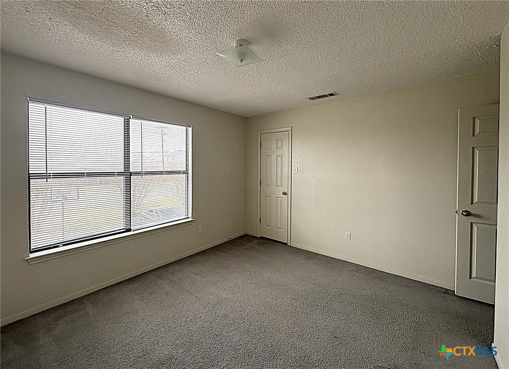 1307 Monroe Loop D Property Photo 5