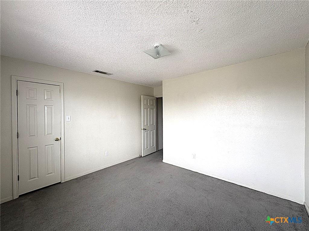 1307 Monroe Loop D Property Photo 8
