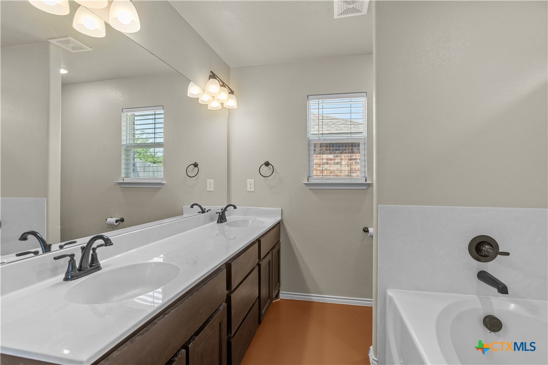1711 Fossil Trail Property Photo 29