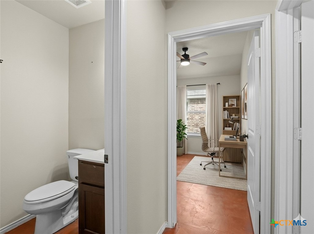 1711 Fossil Trail Property Photo 32