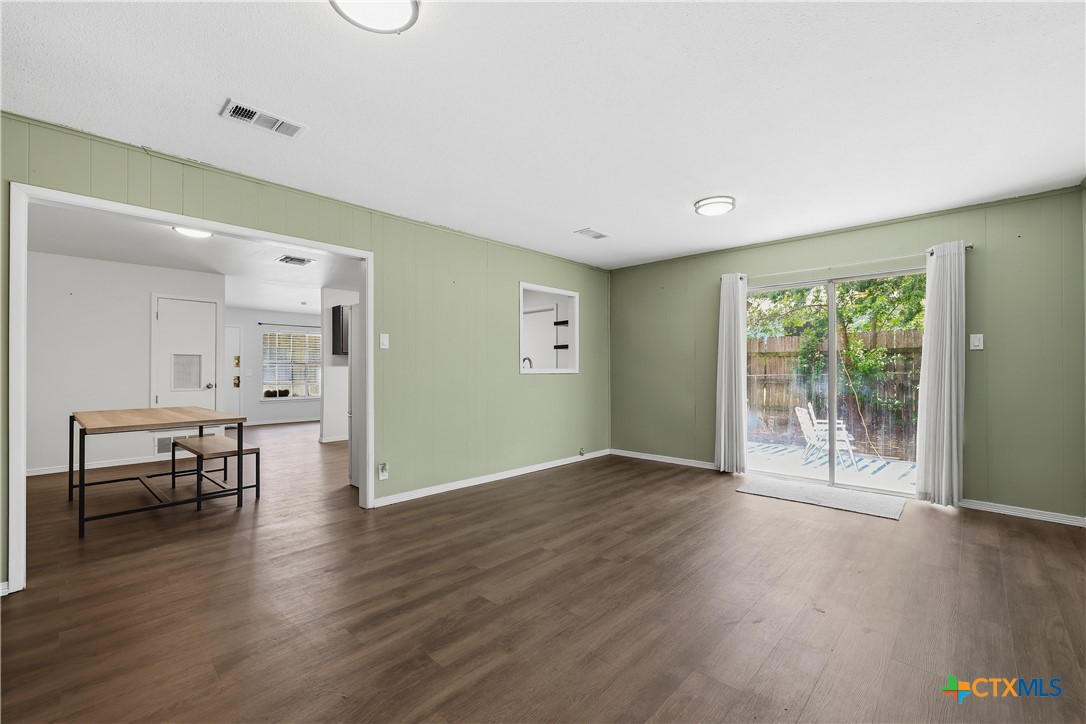 7605 Marigold Trace Street Property Photo 11