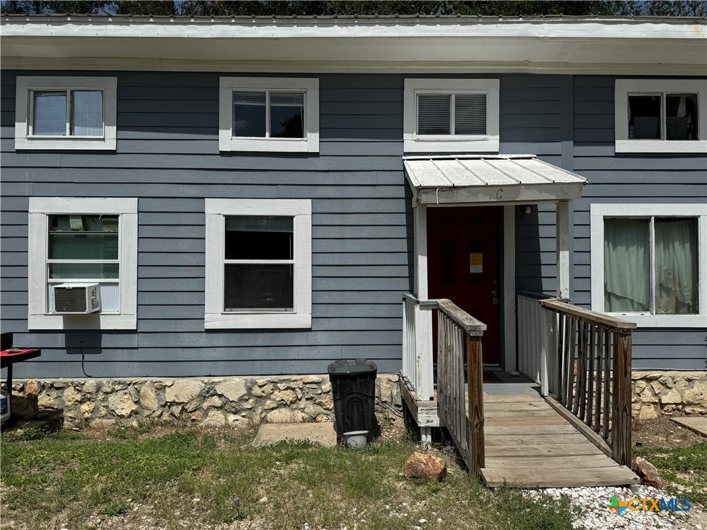 1108 W Mccarty Lane C Property Photo 2