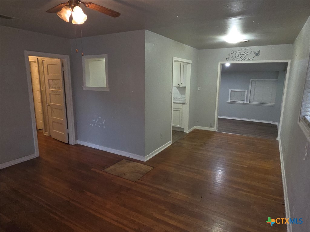 921 Duval Court Property Photo 3
