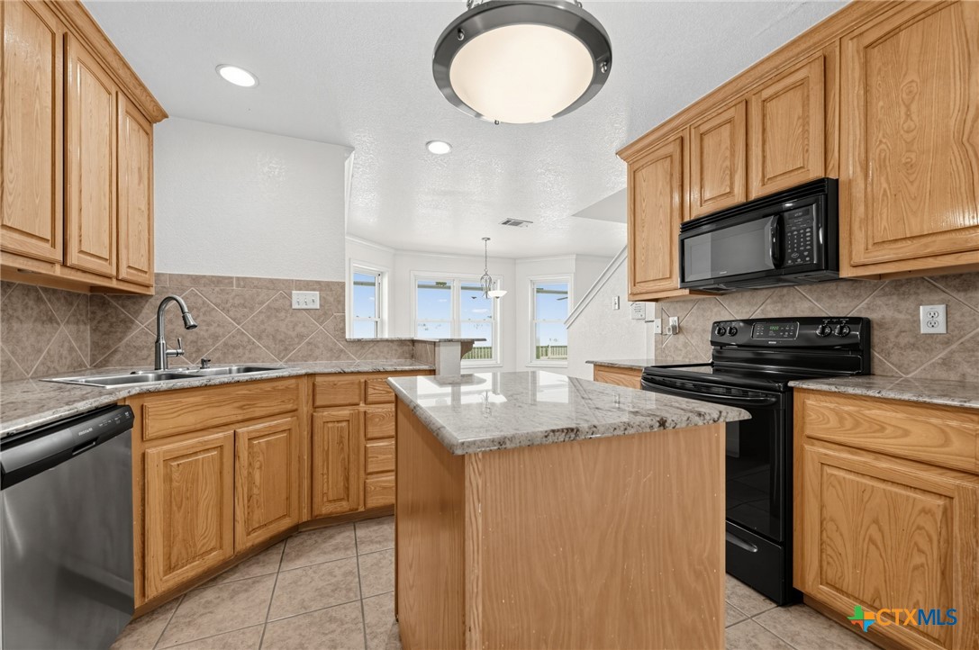 2203 Excel Drive Property Photo 8