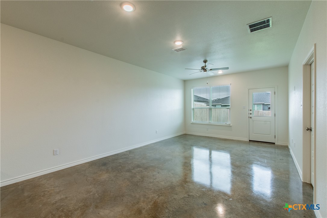 3901 Sugar Hackberry Trail B Property Photo 3