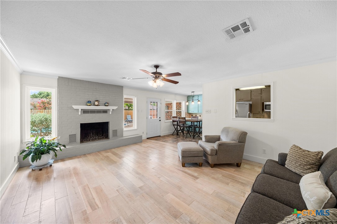 209 Mitchell Drive Property Photo 4