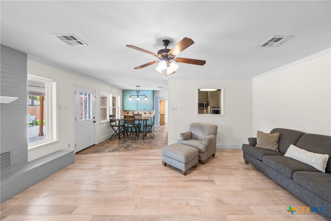209 Mitchell Drive Property Photo 8