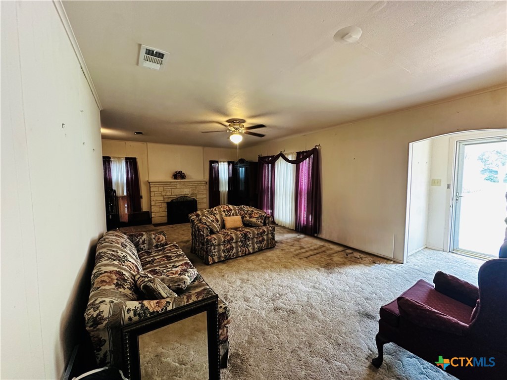 226 Duggan Street Property Photo 6