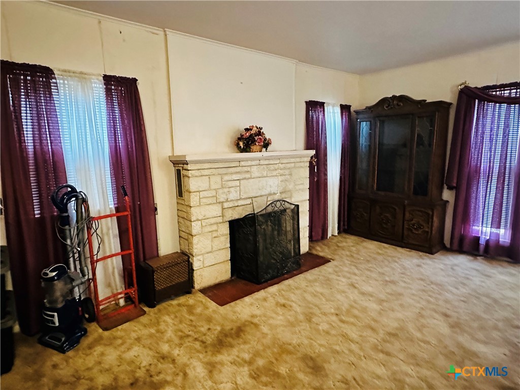 226 Duggan Street Property Photo 8