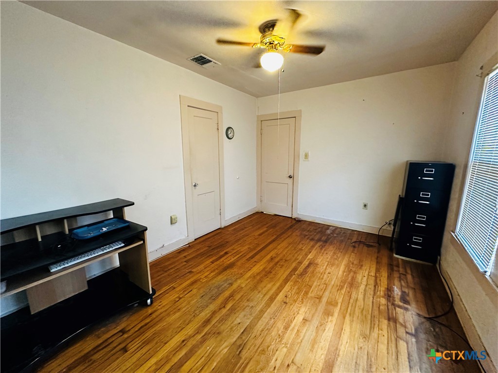 226 Duggan Street Property Photo 10