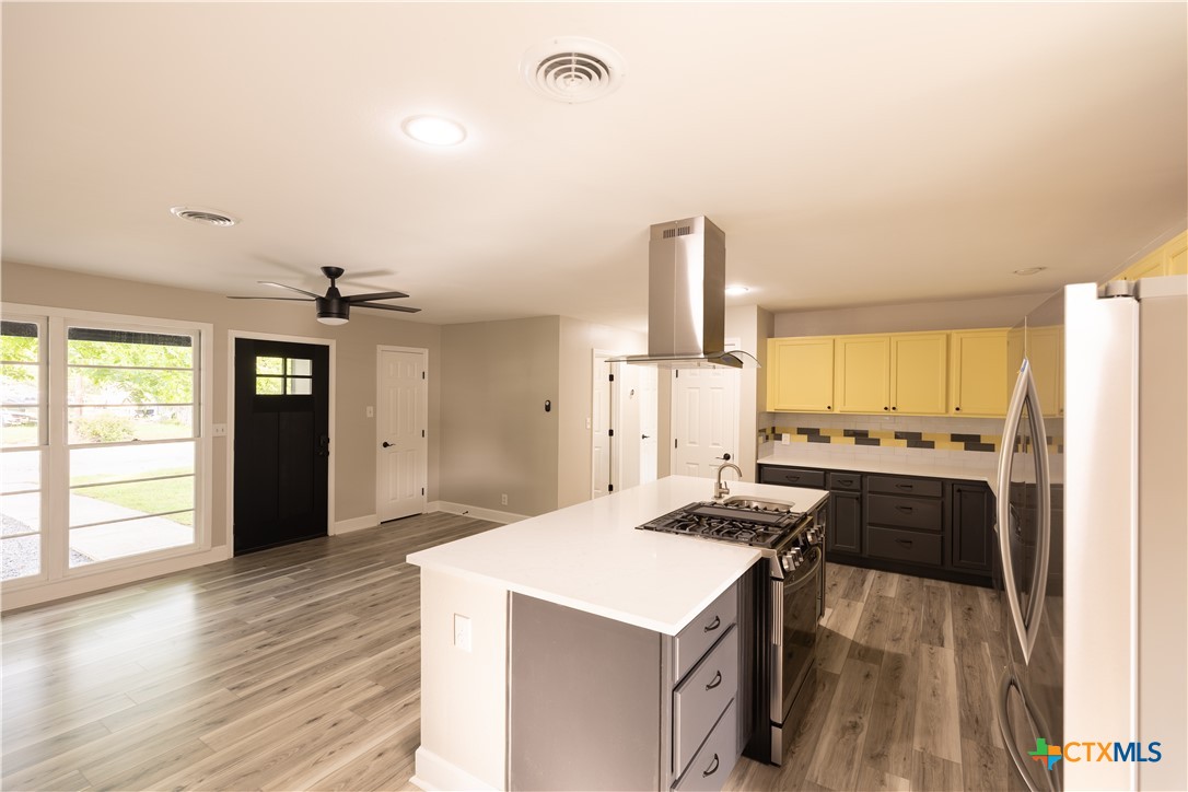 22 Steele Street Property Photo 7