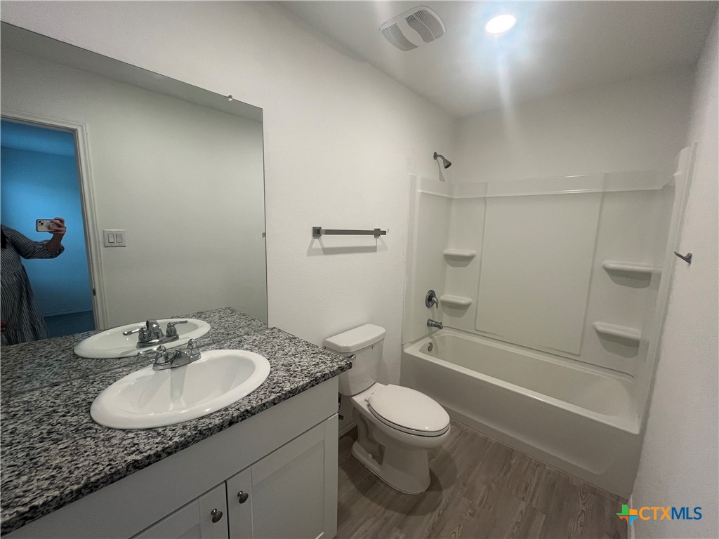 3031 Shore Lark Property Photo 6