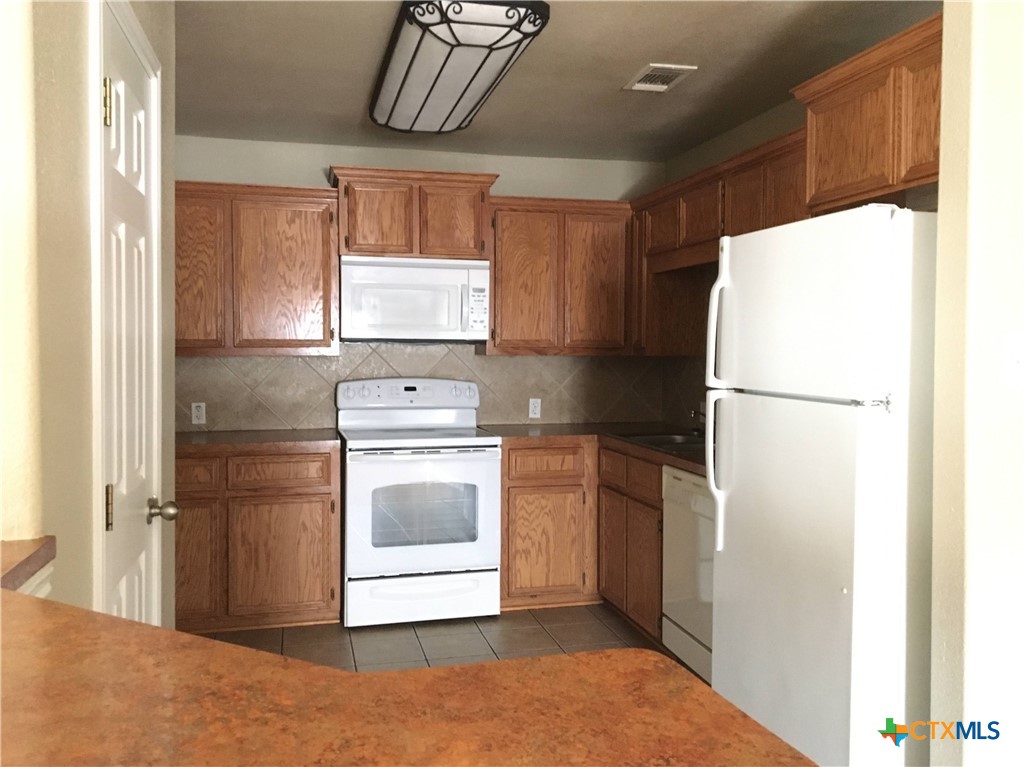3003 Baldwin Loop Property Photo 27