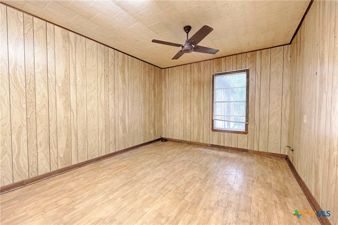 200 Young Street Property Photo 12