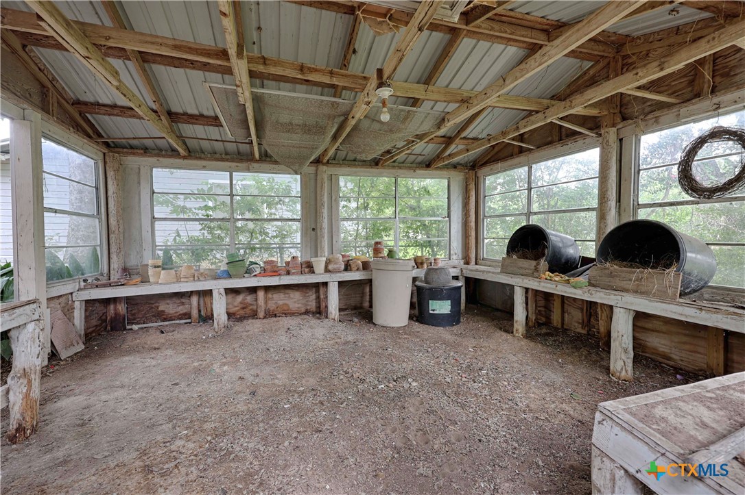 200 Young Street Property Photo 28
