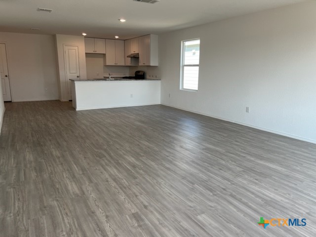 2855 Rosefinch Property Photo 3