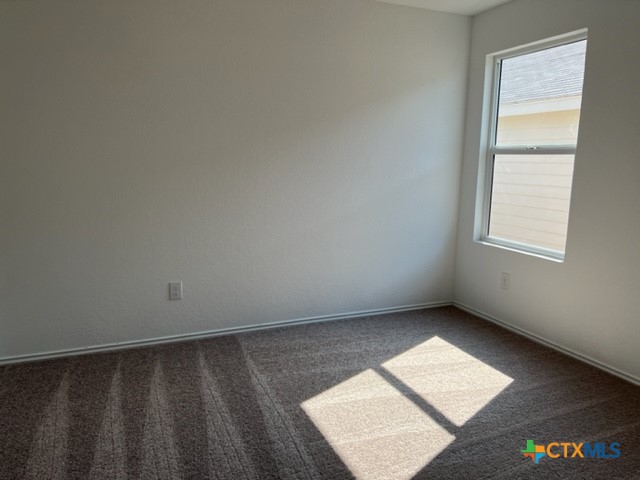 2855 Rosefinch Property Photo 9