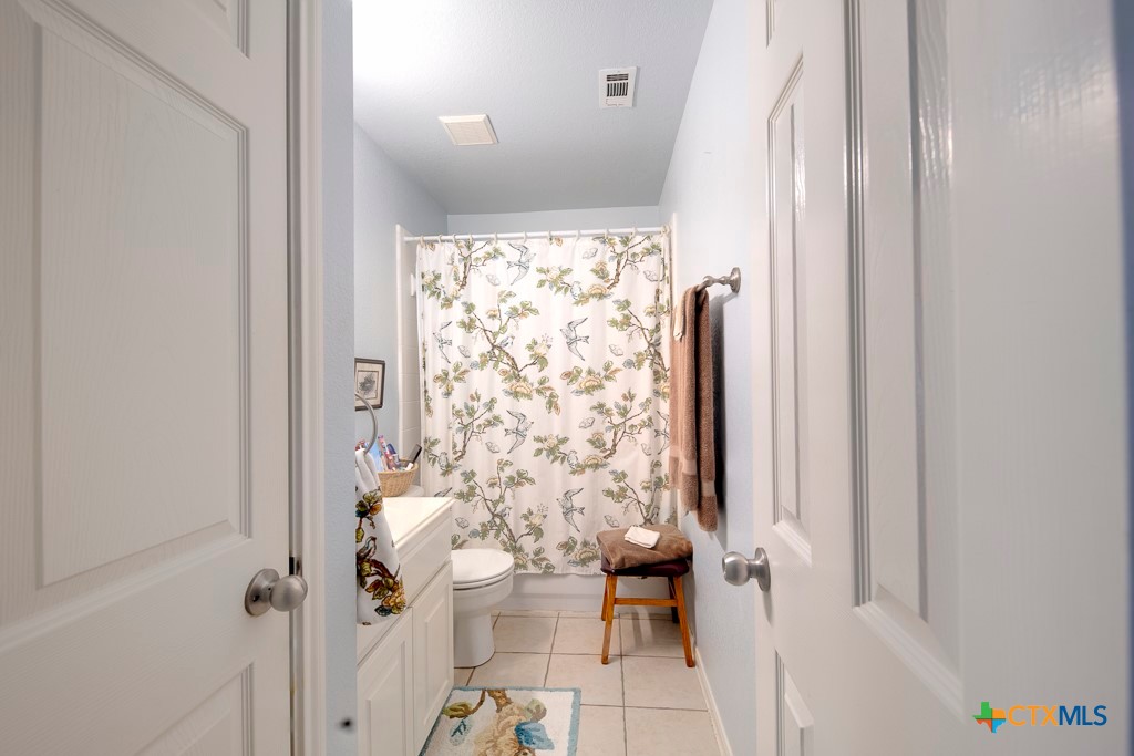 232 Village Commons Boulevard Property Photo 5
