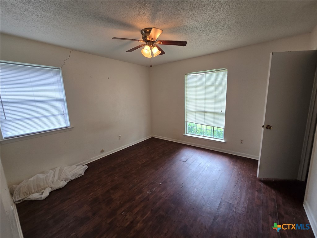 905 Willow Brook Street Property Photo 5