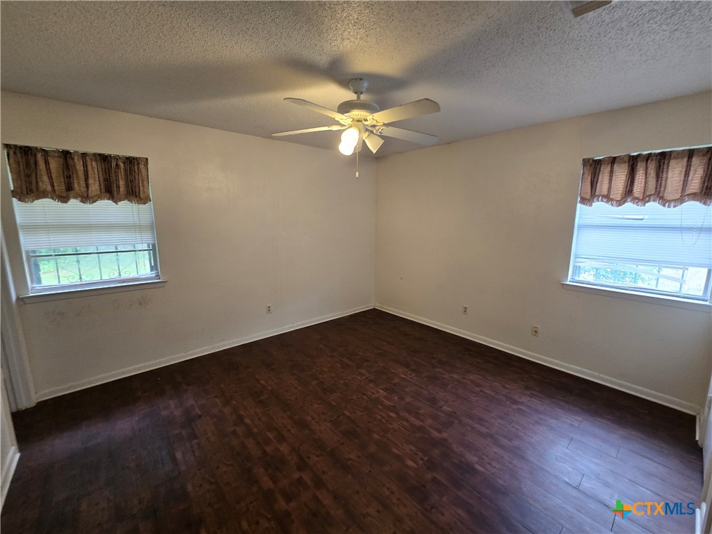 905 Willow Brook Street Property Photo 6