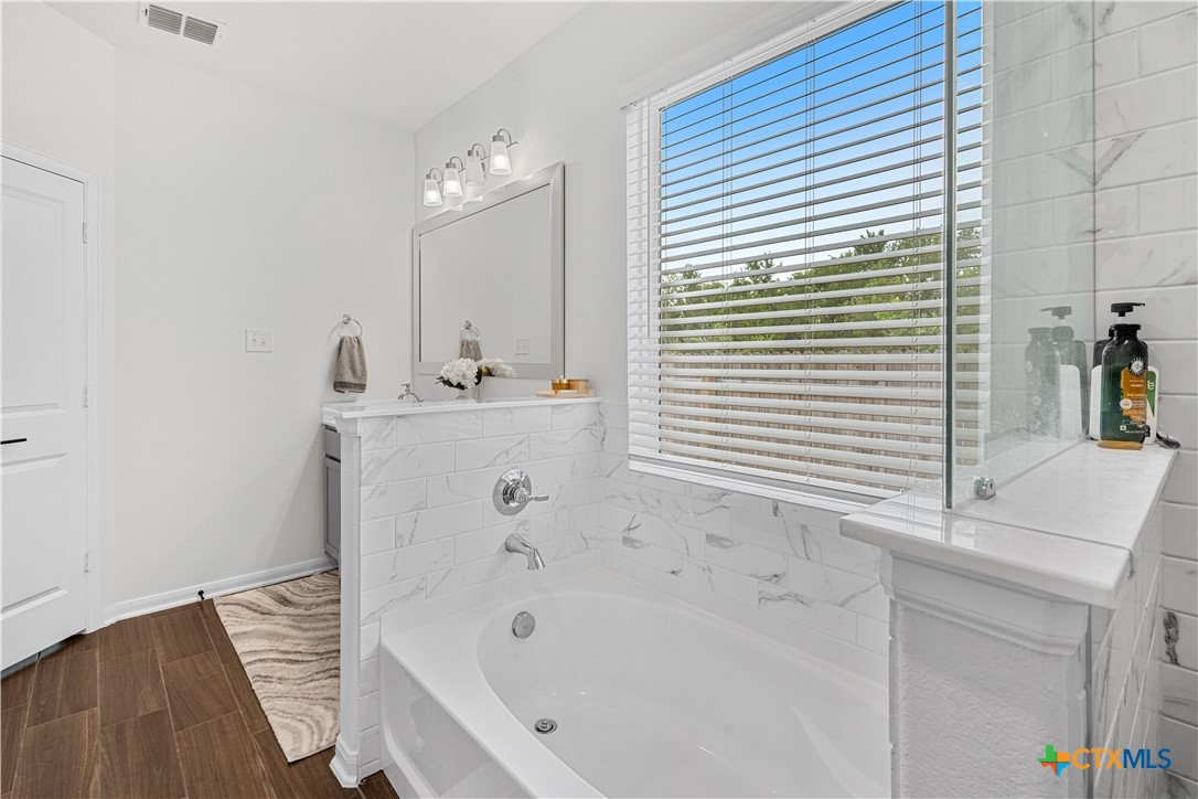 112 Alpen Court Property Photo 15