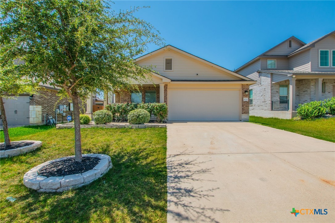 8715 Hidden Oaks Drive Property Photo 1