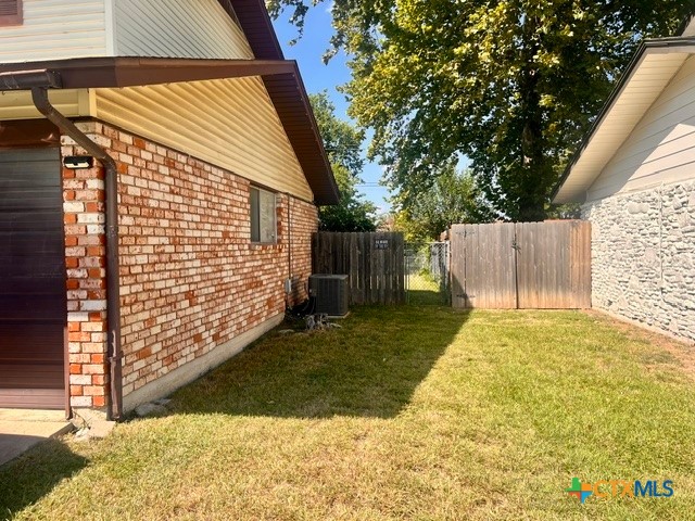 3303 Lake Charles Avenue Property Photo 3