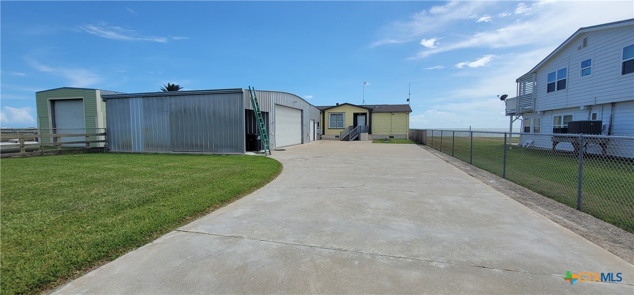 1341 Swan Point Road Property Photo 2