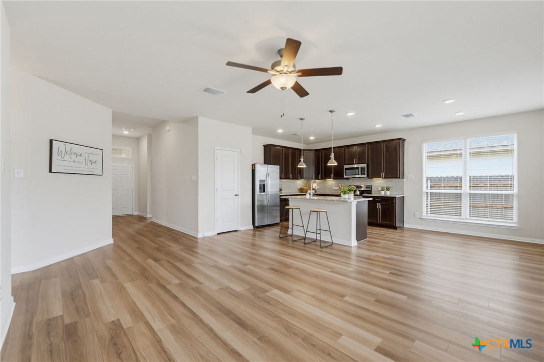 6406 Golden Gate Drive Property Photo 15