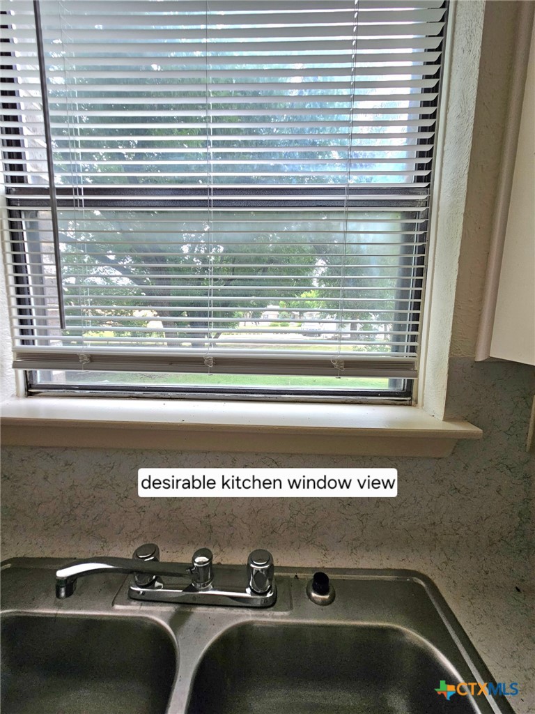 102 E Avenue A 1 Property Photo 8