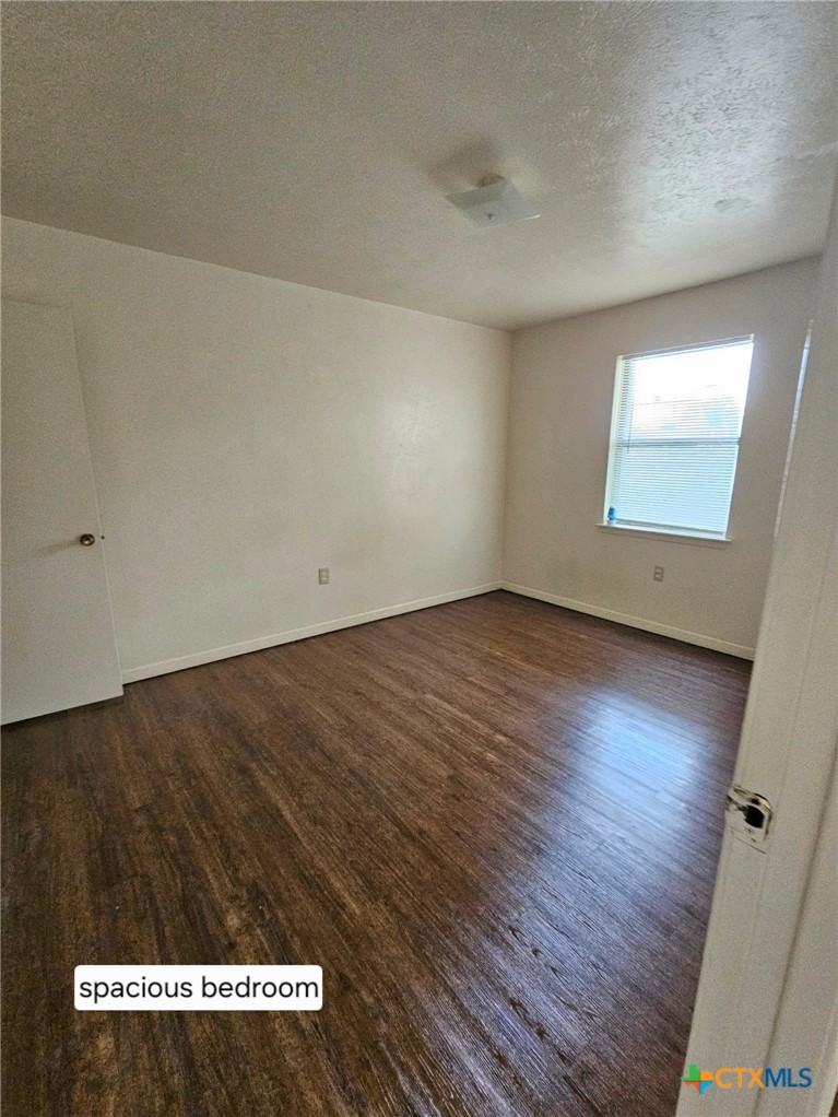 102 E Avenue A 1 Property Photo 11