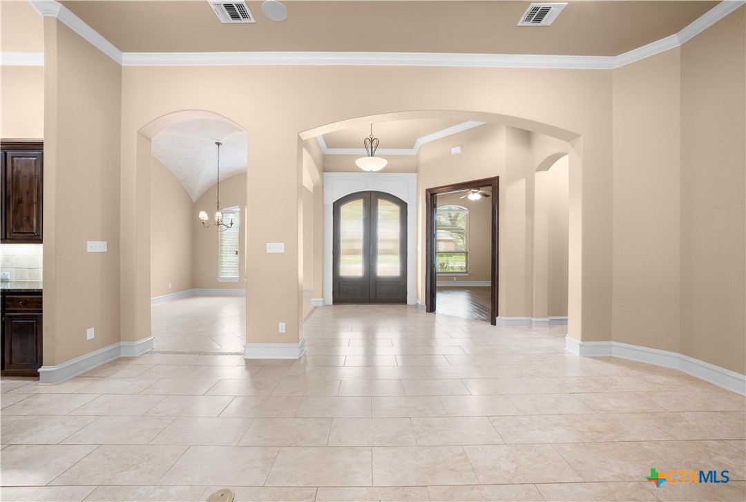 12 Lago Verde Lane Property Photo 7