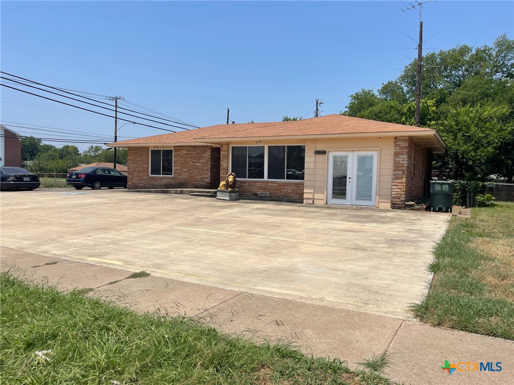 1001 Jackson Street Property Photo 3