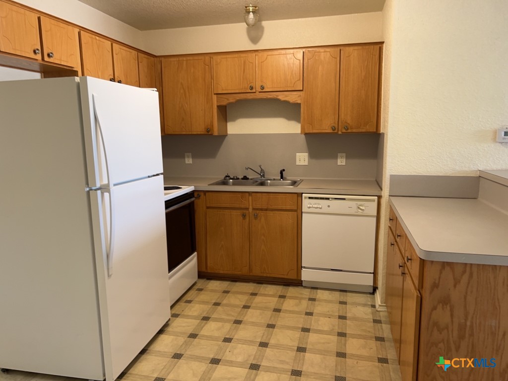 4506 Mattie Drive B Property Photo 4