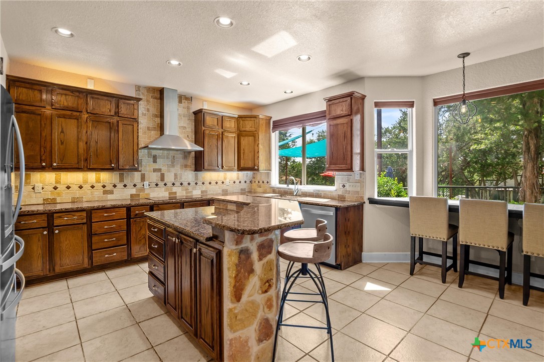5545 Cliff Estates Road Property Photo 14