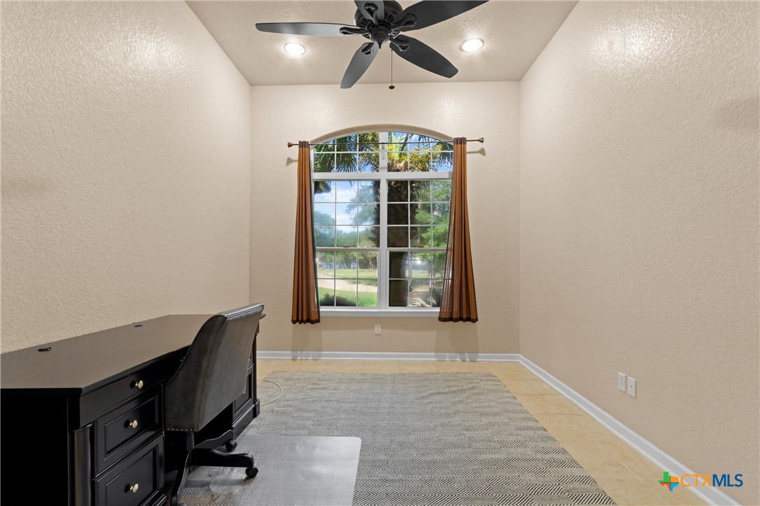 5545 Cliff Estates Road Property Photo 25