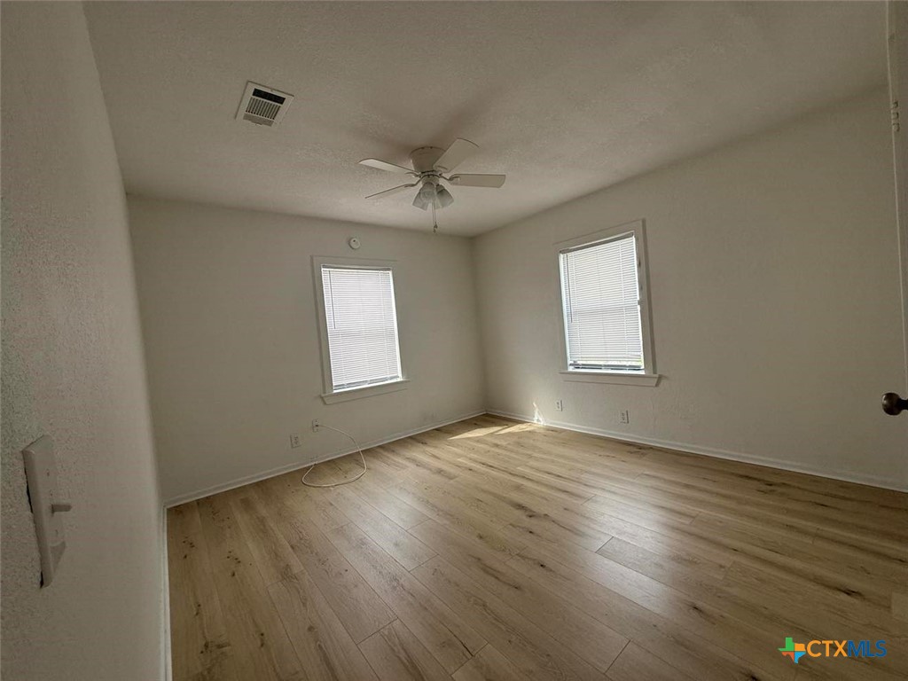 620 W Avenue B Property Photo 10