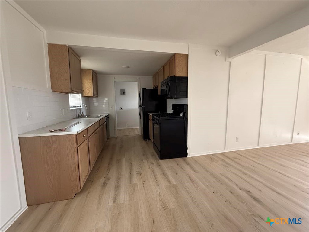 620 W Avenue B Property Photo 11